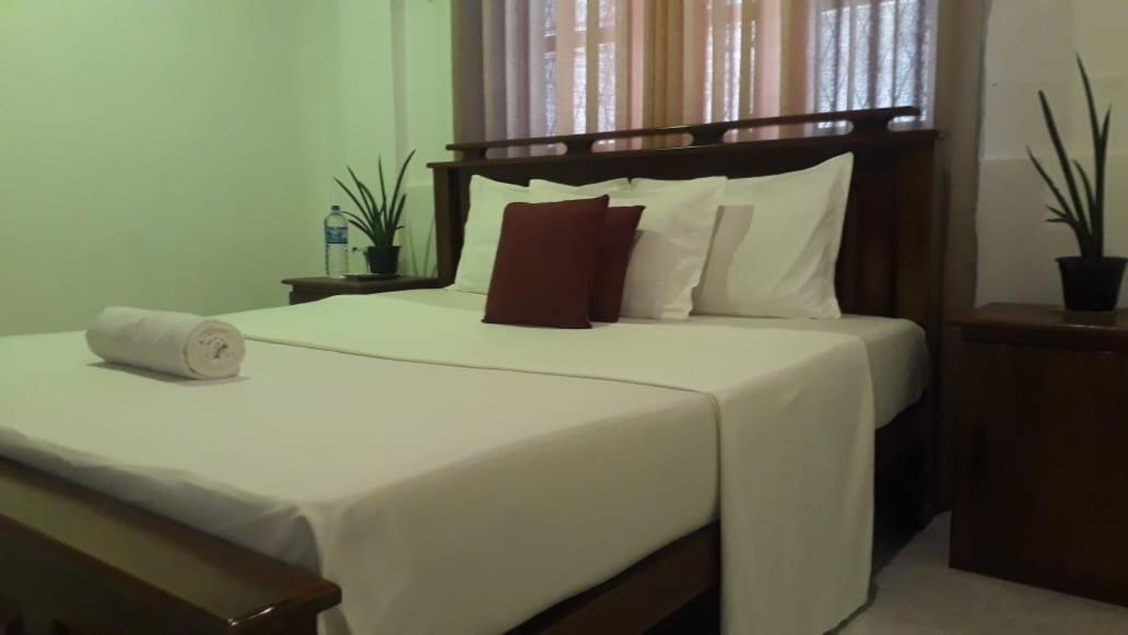 Enara Luxury Stay Katugastota Exterior photo